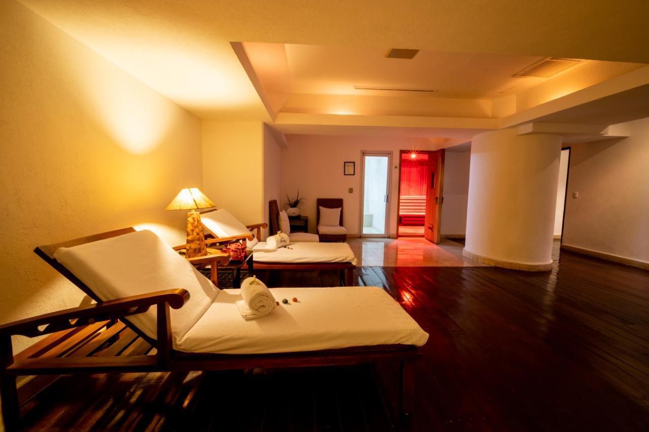 เอมโปริโอ อกาปุลโก Hotel อากาปุลโก ภายนอก รูปภาพ Spa at the hotel
