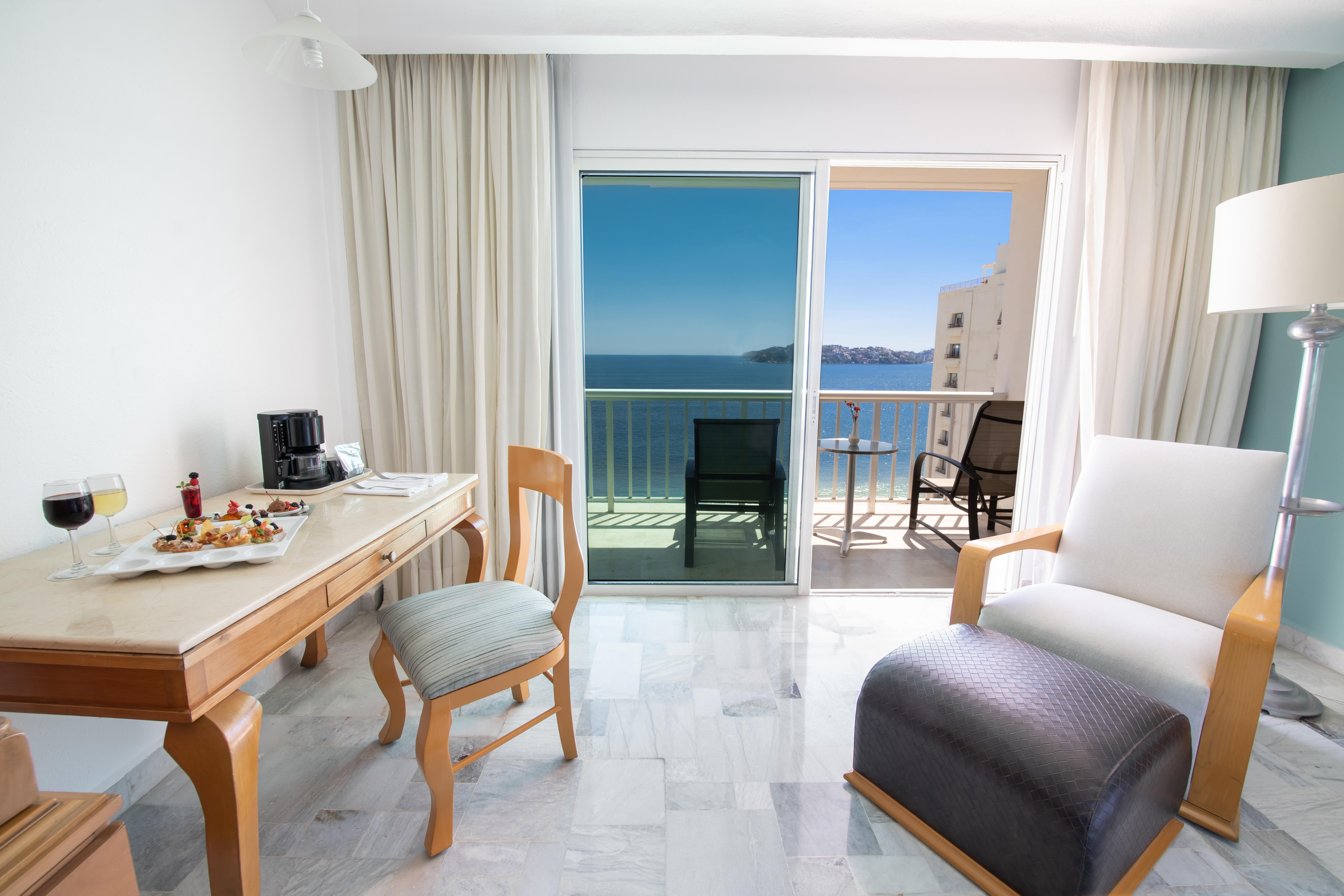 เอมโปริโอ อกาปุลโก Hotel อากาปุลโก ภายนอก รูปภาพ A room at the hotel